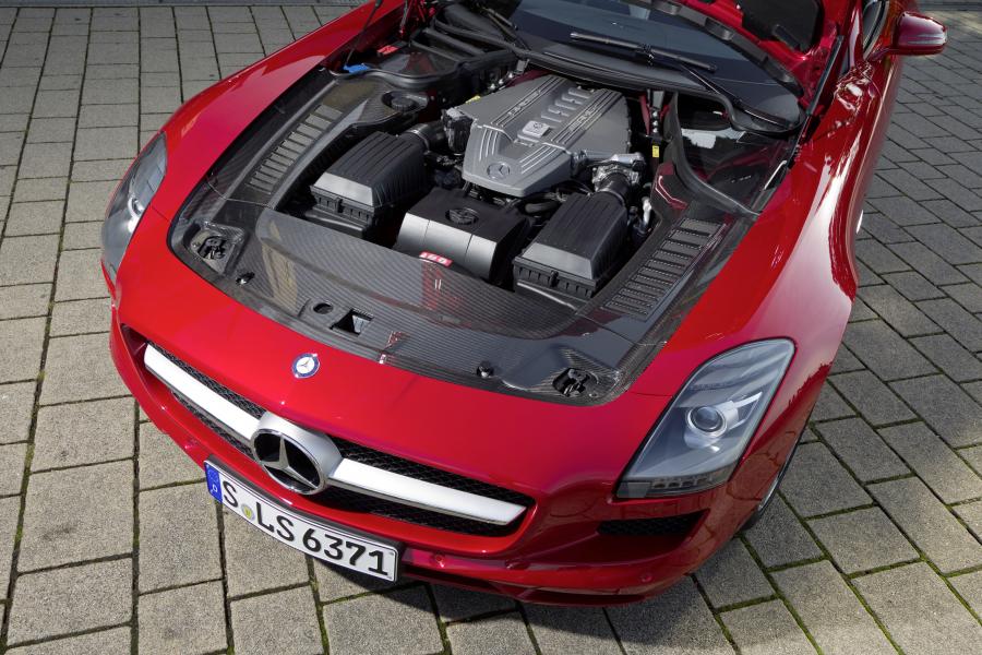  Mercedes-Benz SLS AMG Roadster 2011 года  (фото 34 из 183)